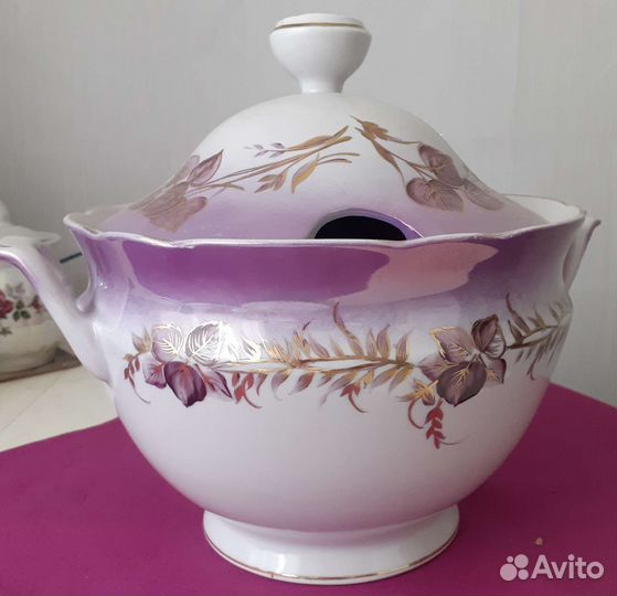 Фарфоровая супница