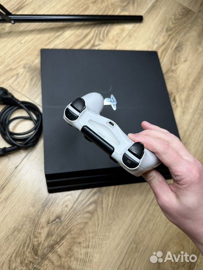 Sony PS4 pro 1tb