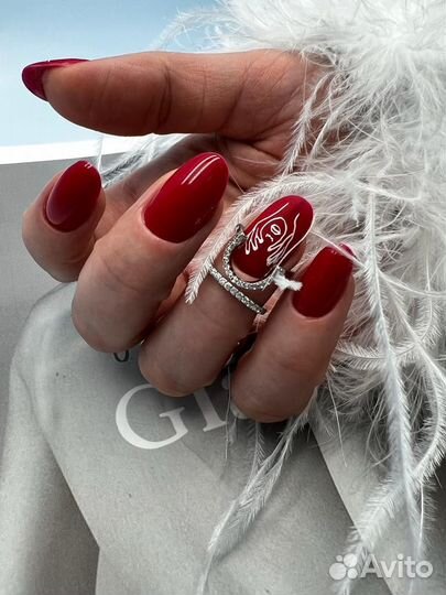 Маникюр на дому