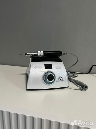 Машинка для маникюра