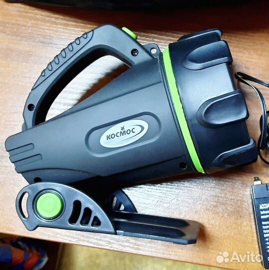 Фонарь прожектор светодиодный