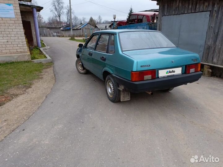 ВАЗ 21099 1.5 МТ, 1999, 140 000 км