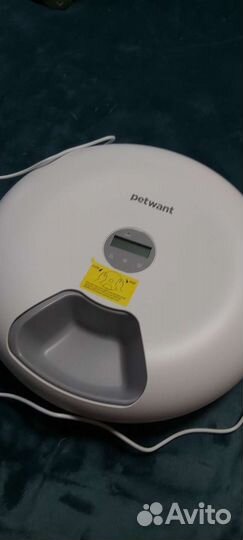 Автоматическая кормушка для кошек