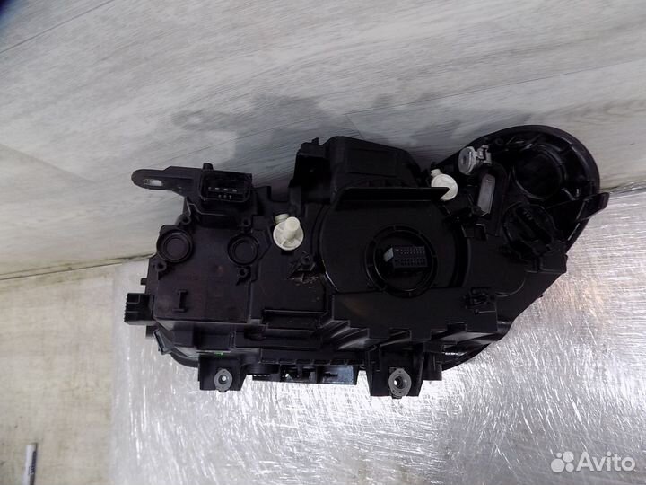 Фара правая BMW X1