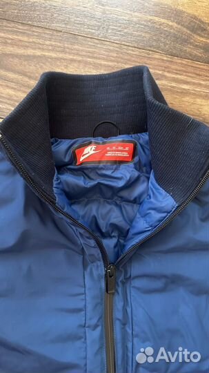 Куртка женская Nike xs