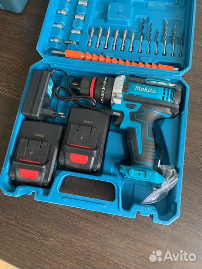 Шуруповерт makita 18v