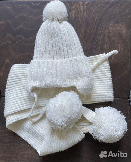 Комплект шапка и шарф зимние Zipkidz