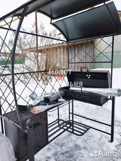 Беседка с мангалом