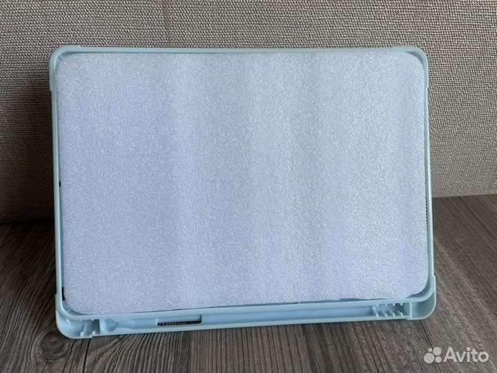 Чехол-книжка на iPad 10.2