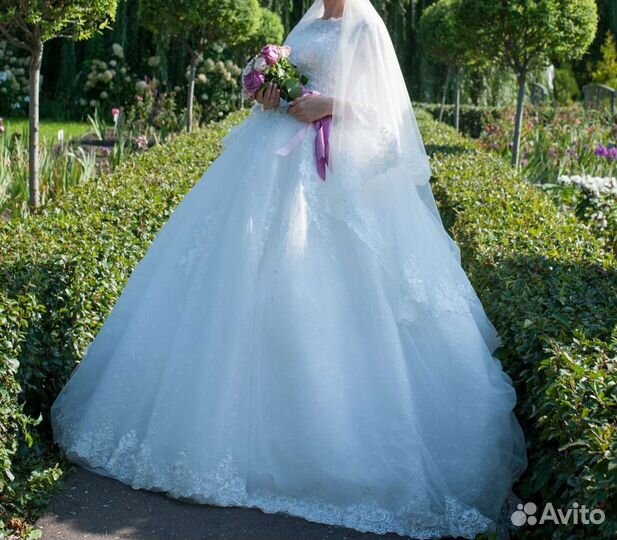 Свадебное платье