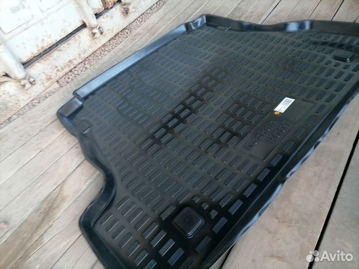 Коврик в багажник на Киа Спектра