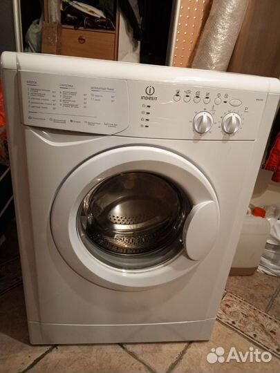 Стиральная машина Indesit Wisl 103 cis