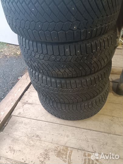 Continental AllSeasonContact 225/55 R17