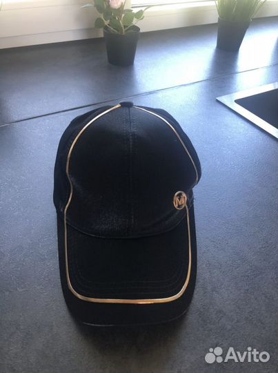 Кепка новая