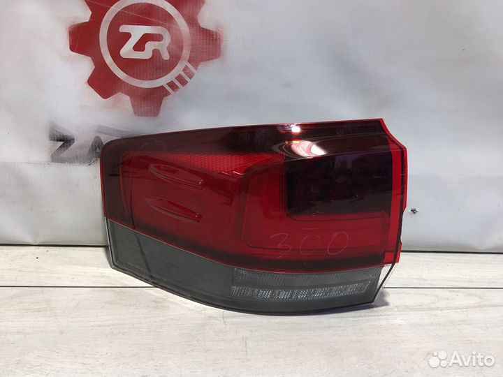 Toyota Land Cruiser 300 Фонарь левый