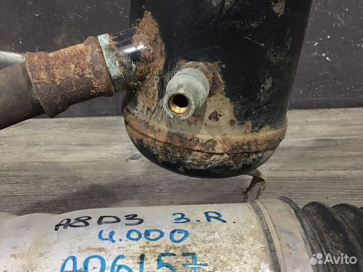 Стойка задняя правая Ауди А8 Д3