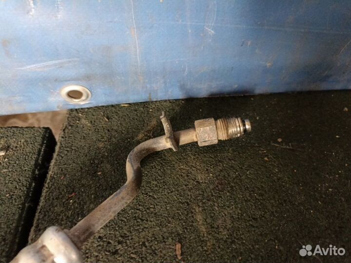 Трубка гур Renault Logan 1 K7JA710/ K7J710 2013