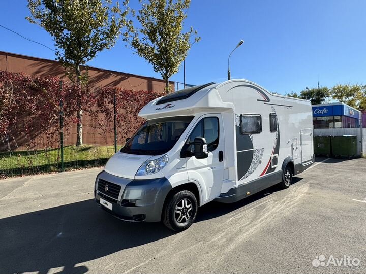 Полуинтегрированный Roller Team T-Line Garage M, 2013