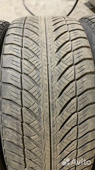 Goodyear UltraGrip 8 Performance 245/45 R18 100V