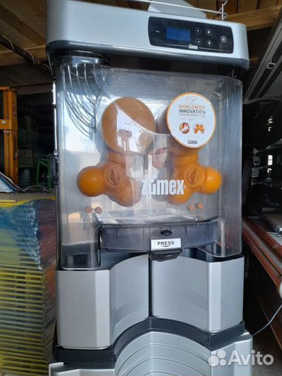 Соковыжималка Zumex
