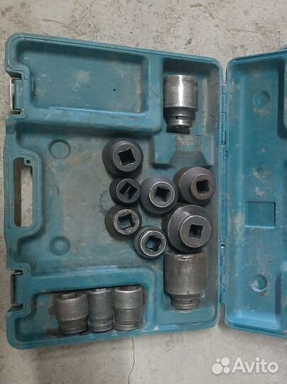 Гайковерт электрический ударный makita