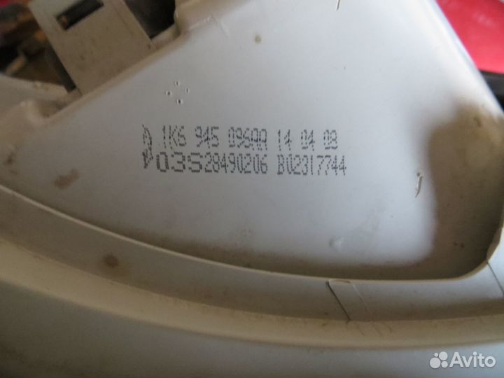 1K6945096AA Фонарь правый на Фольцваген Гольф 5