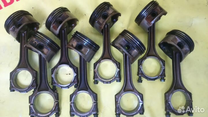 Поршень (комплект) Audi A8 двигатель AKG v-4.2cc