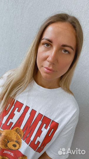 Модель на брови