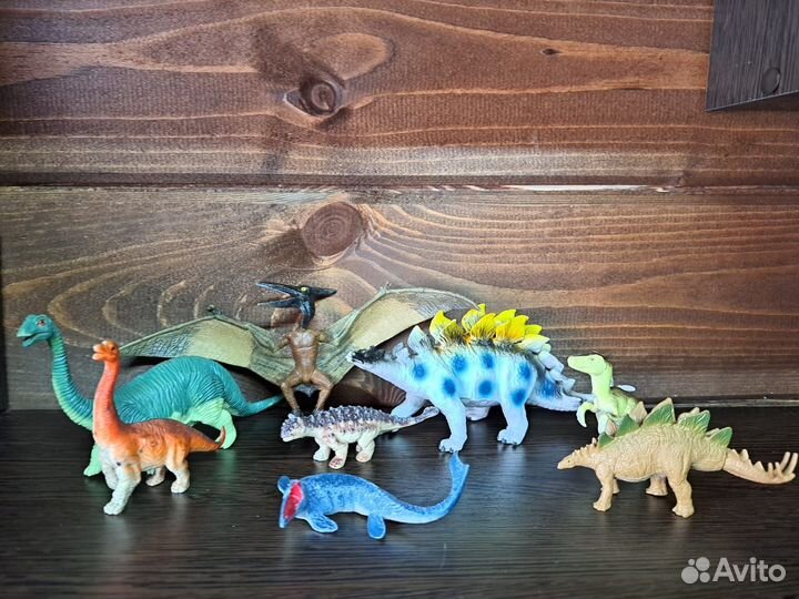 Динозавры игрушки
