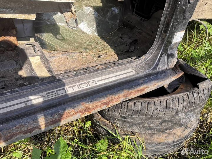 Порог со стойкой правый Фольксваген Гольф 4 Бора