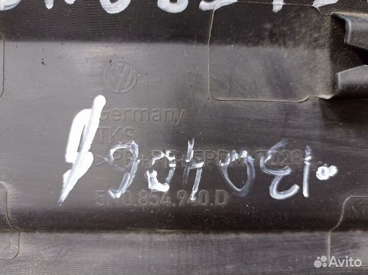 Молдинг двери передней левой Volkswagen Tiguan