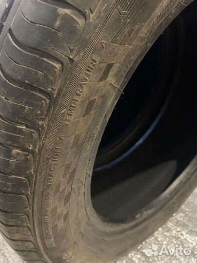 Royal Black Royal Performance 215/55 R17 98W