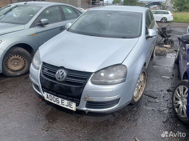 Форсунка топливная Volkswagen Jetta 5 2006