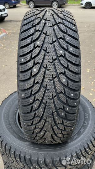 Maxxis NP5 Premitra Ice Nord 215/55 R17 98T