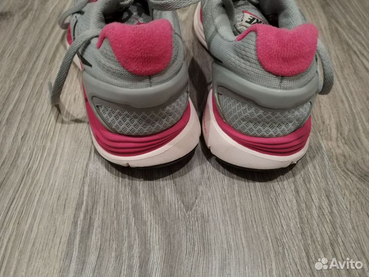 Кроссовки женские adidas