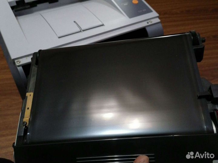 Цветной лазерный принтер Samsung clp 300