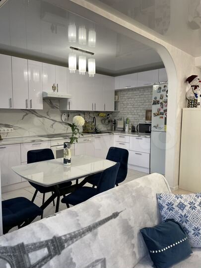 3-к. квартира, 80 м², 2/12 эт.