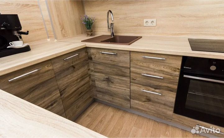 Кухонный гарнитур с островом