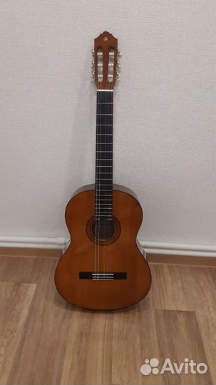Классическая гитара yamaha c40
