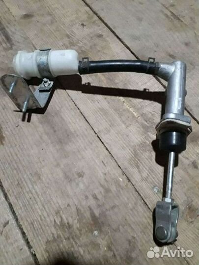 Daewoo nexia главный цилиндр сцепления с бачком