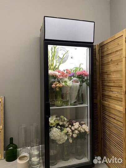 Холодильник витрина б/у