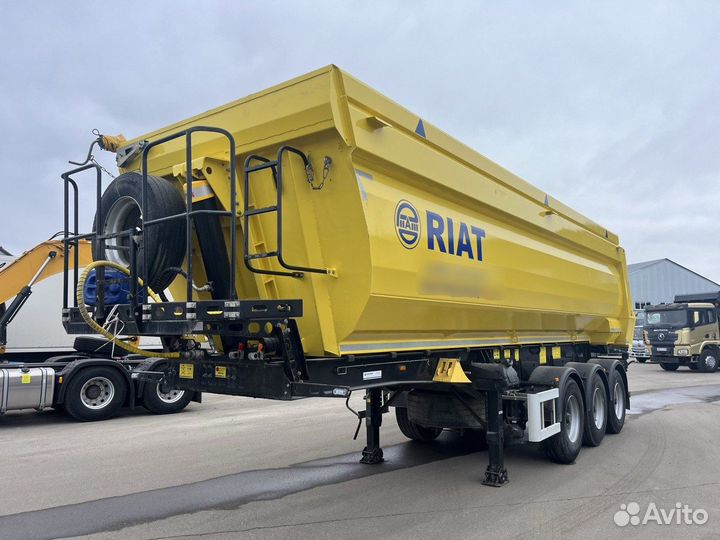Полуприцеп самосвальный РИАТ 924940-130, 2023