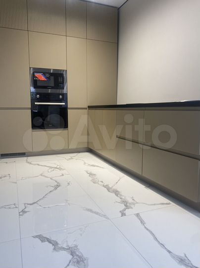 Дом 102 м² на участке 6,8 сот.