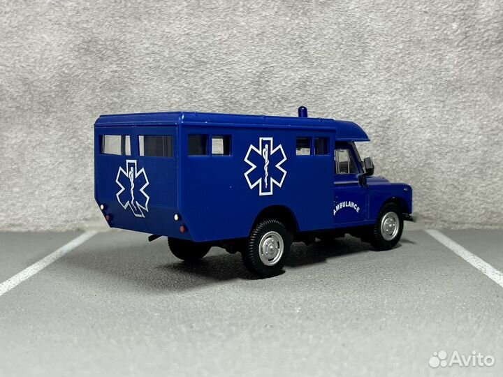 Коллекционная модель Land Rover Series 3 109 1:43