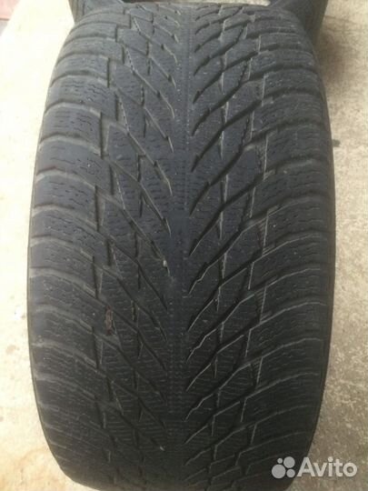 Nokian Tyres Hakkapeliitta R3 245/40 R20 и 275/35 R20 102T