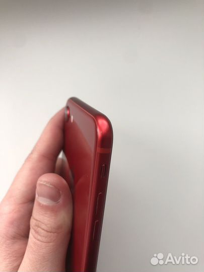 iPhone 8, 64 ГБ