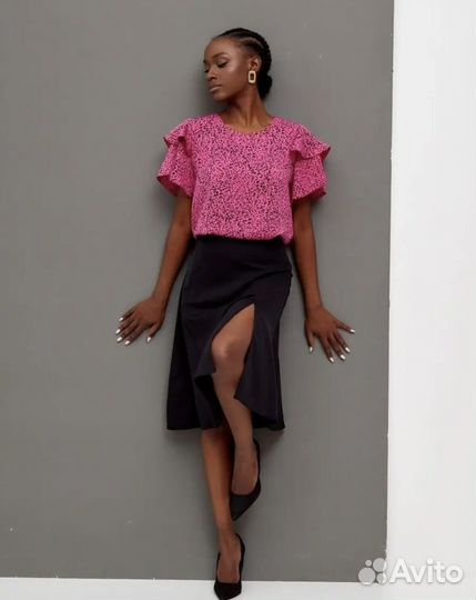 Блузка нарядная женская с воланами 42 44