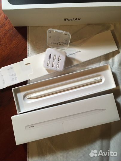 iPad air 4 wi-fi 64gb + пенсил + чехол