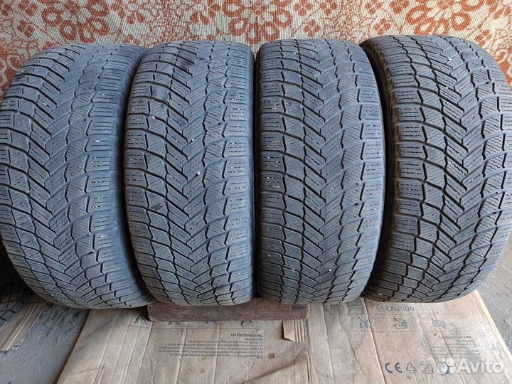 Michelin X-Ice Snow 245/45 R19 102H