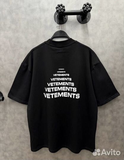 Футболка vetements